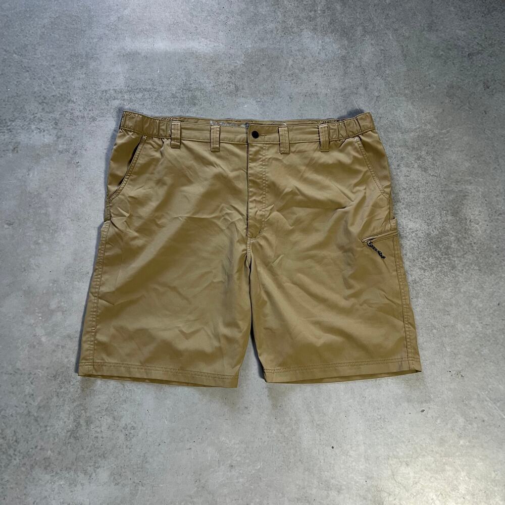 Wrangler Brown Stretch Men's Size 46 Hiking Zipper Pocket Shorts Tan